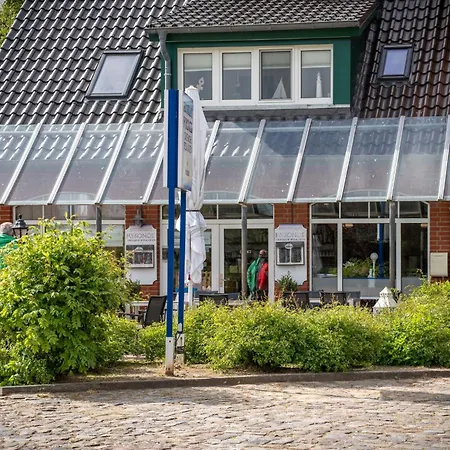 Ferienhaus Mellumplate 17 *